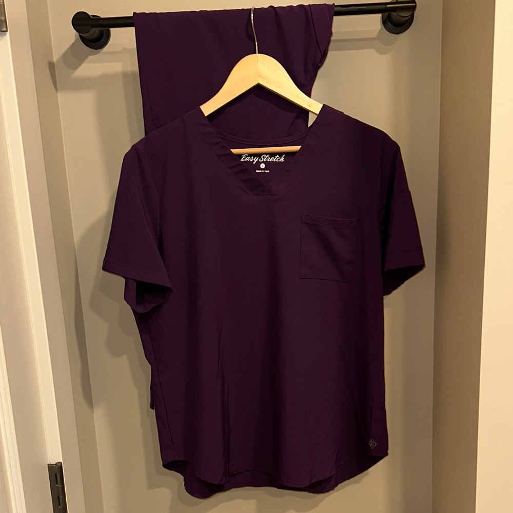 Uniform advantage, plum color, matching scrub, set Easy Stretch